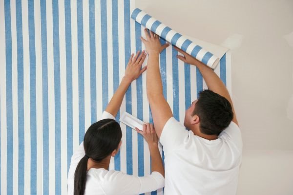 URADI SAM: kako da zalepite tapete i šta vam je potrebno od alata (FOTO)