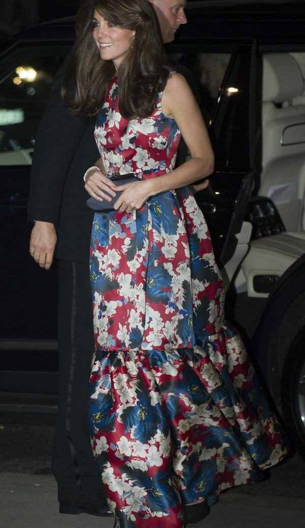 Modni trenutak: Kejt Midlton od flanela do glamura! (FOTO)