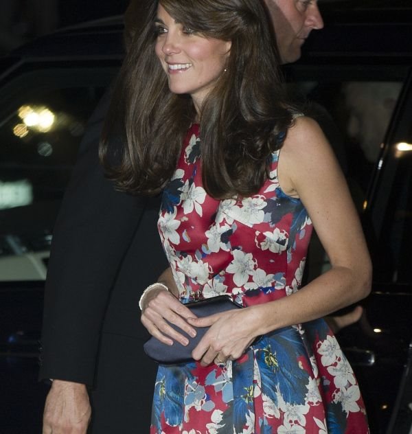 Modni trenutak: Kejt Midlton od flanela do glamura! (FOTO)