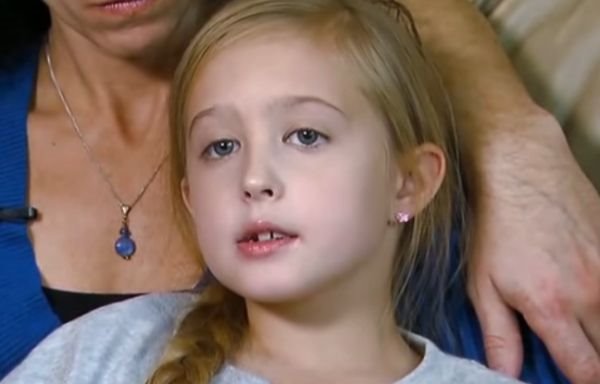 Potresna priča male pacijentkinje: devojčica (8) se bori protiv retkog raka dojke (FOTO + VIDEO)