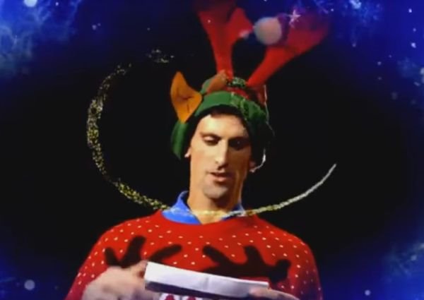 Najsmešniji irvas osvaja Srbiju i ceo svet: ovako vam Novak Đoković želi srećne praznike! (FOTO + VIDEO)