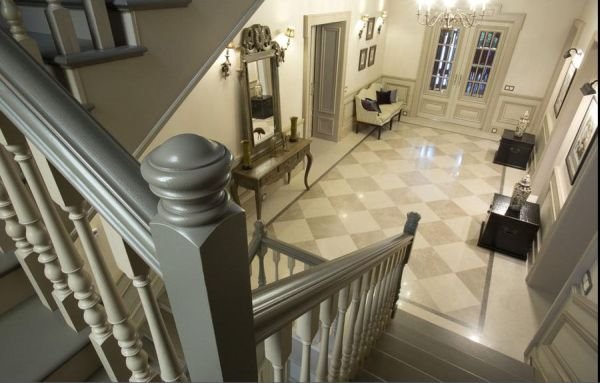 SPEKTAKULARNO RENOVIRANA STARA KUĆA: moderni građevinski radovi uz klasičan enterijer (KIJEV, UKRAJINA)