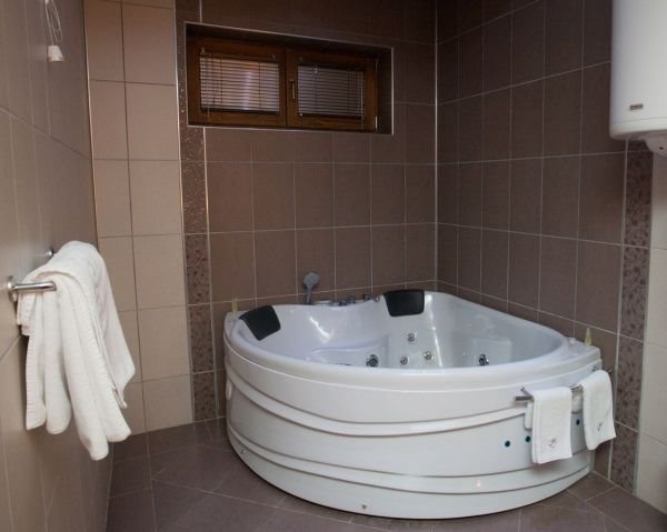 Zavirite u luksuzni apartman za Bali-bega na Pazarištu: svi detalji enterijera za Buraka Ozdživita (FOTO)