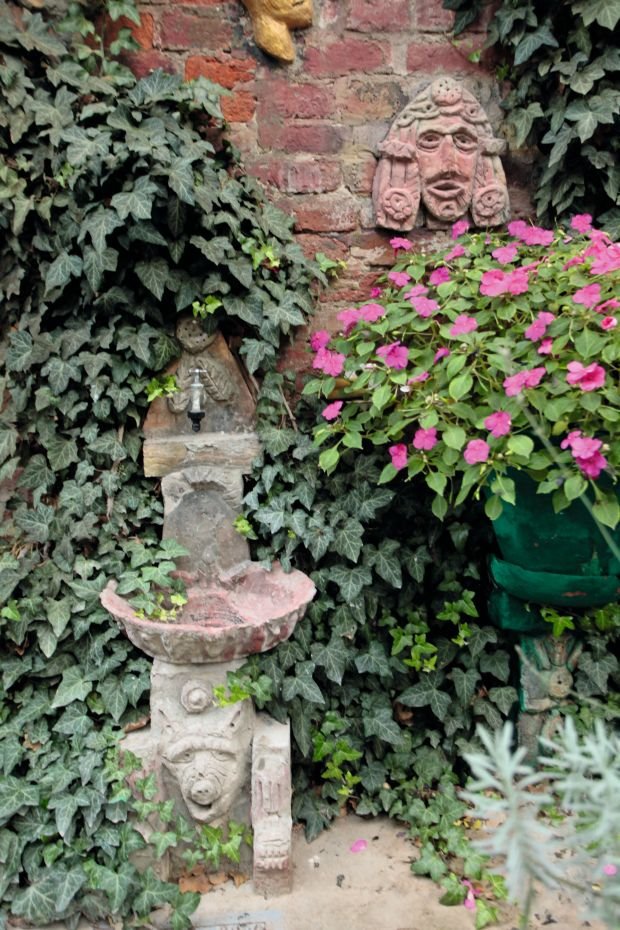 Drugoplasirana bašta konkursa za najlepšu baštu Srbije 2015: vrt sa dahom prošlosti porodice Stanković u Sremskoj Mitrovici