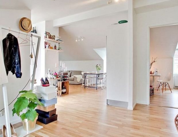 Potkrovlje uređeno u skandinavskom stilu: kako iskoristiti niske delove pod kosinama krova (FOTO)