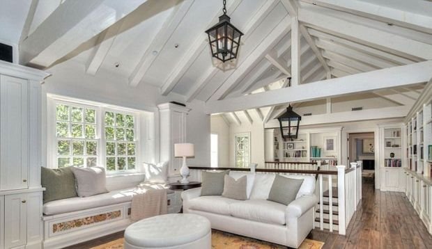 Domovi slavnih: zavirite u novu američku kuću snova pevačice Adel na Beverli Hilsu  (FOTO)