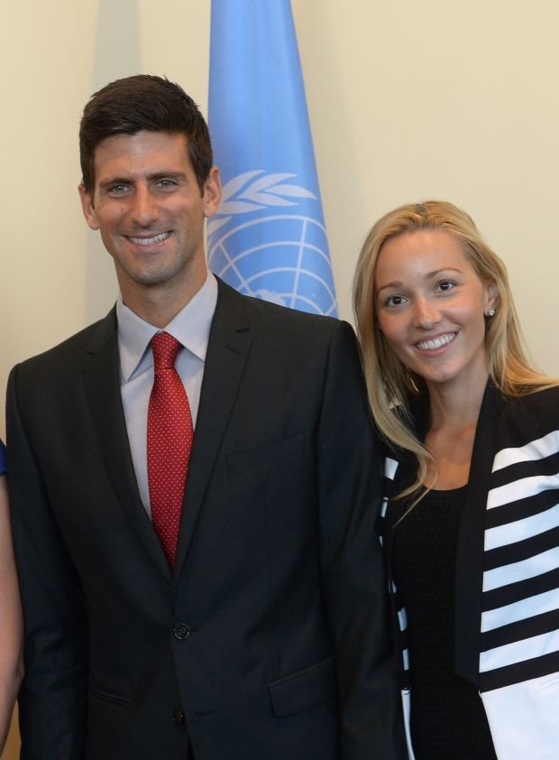 Jelena, žena koja je uvek uz Novaka: 3 stvari koje Francuzi i ceo svet žele da znaju o madam Đoković (FOTO)