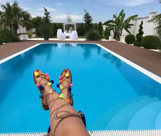 Najpopularnija trudnica sa Instagrama: 5 modnih kombinacija trudne Seke Aleksić (FOTO)