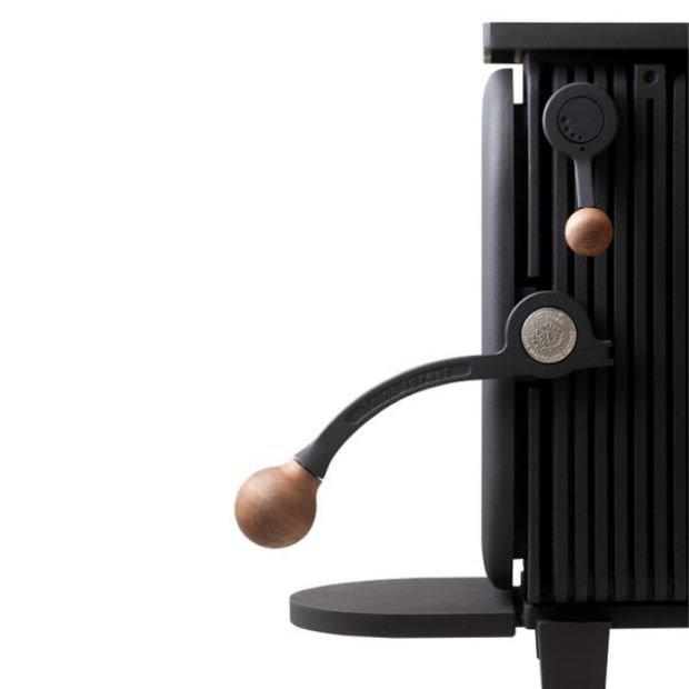 Japanci izmislili šporet otporan na zemljotres i tajfun: da li japanski smederevac greje bolje od srpskog (FOTO)