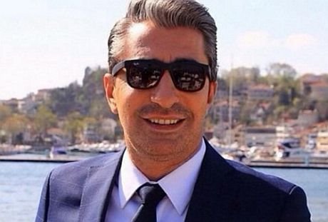 Raskošan porodični dom Džihana iz serije "Paramparčad": zavirite u skladan dom i predivan vrt turskog glumca Erkana Petekaja (FOTO + VIDEO)