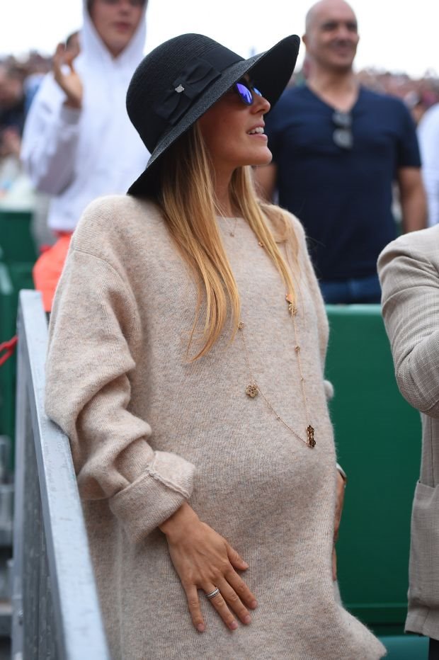 Novak je pobedio, a svi su gledali u nju: ovo su prve slike trudne Jelene Đoković (FOTO)