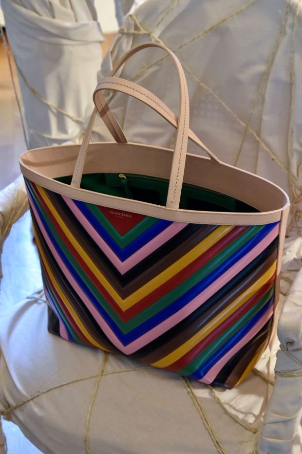 POPULARNE TORBE ZA LETO 2017: ovo su tašne za kojima uzdišu dame širom sveta (FOTO + VIDEO)