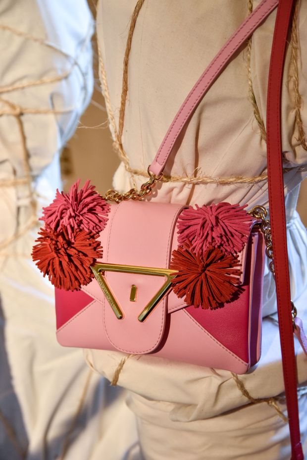 POPULARNE TORBE ZA LETO 2017: ovo su tašne za kojima uzdišu dame širom sveta (FOTO + VIDEO)