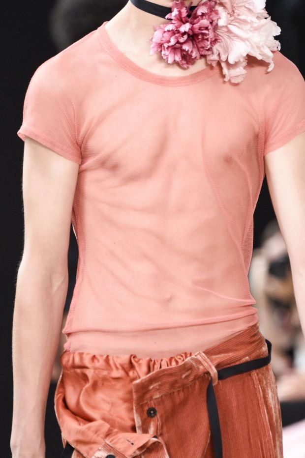 ZABRINJAVAJUĆI TREND MRŠAVIH U MODI: muškarci kosturi na pisti umesto zgodnih manekena (FOTO)