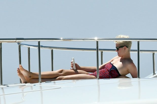 Letovanje iz snova za poznate ličnosti: gde letuju Bekamovi, Eva Longorija i Sofija Vergara sa muževima i svetske lepotice