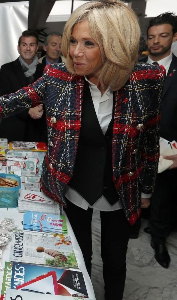 SVI SU ŠOKIRANI KADA SU VIDELI NOGE BRIŽIT MAKRON: da li je Prva dama Francuske previše smršala? (FOTO)