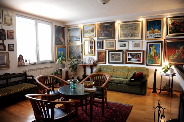 POZNATI NOVINAR VANJA BULIĆ OTKRIVA TAJNE PORODIČNOG DOMA: ovako je stan uredila moja supruga Slađa (FOTO)