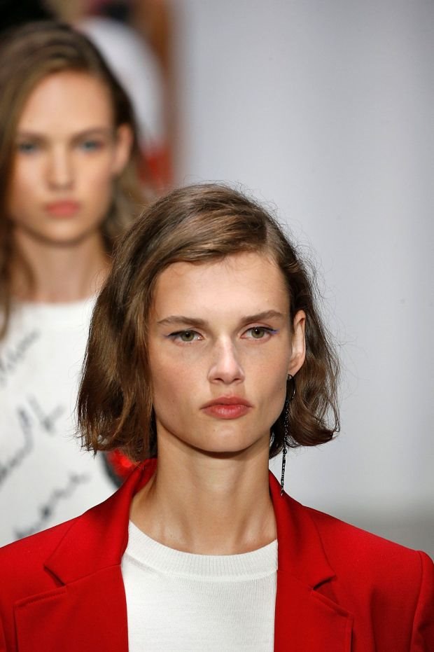 ŽENE ĆE POŽELETI ŠTO PRE DA SKRATE KOSU: ovo su najlepše kratke frizure za proleće 2018. godine (FOTO)