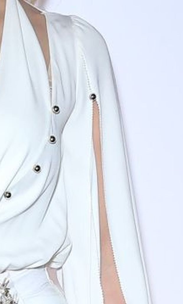 DŽENIFER LOPEZ U SEKSI PANTALONAMA KOJE MOGU DA PRIKRIJU CELULIT: trik koji izdužuje figuru rado će kopirati sve žene (FOTO)