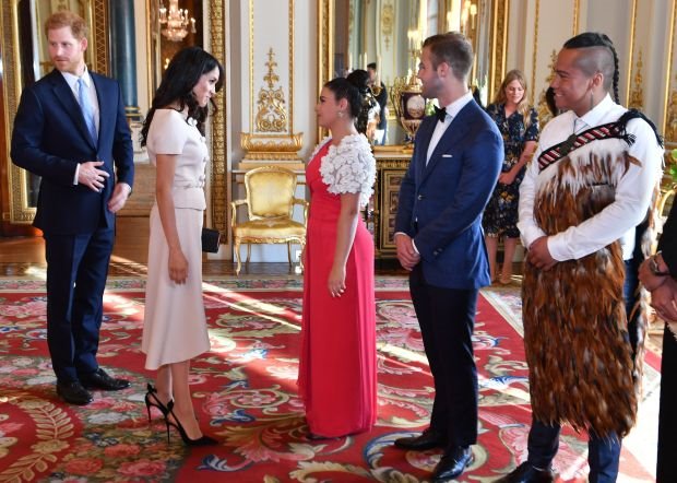 MEGAN MARKL JE KRŠILA PRAVILA, ALI OVOGA PUTA SU SVI BILI IZNENAĐENI: kada se engleska princeza pojavila ovako obučena, svi su ostali bez teksta (FOTO)