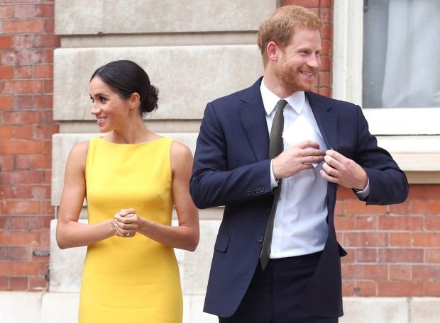 MEGAN MARKL U SEKSI IZDANJU, A U OVOME JE PRVI PUT VIDIMO: nećete verovati kakvu je haljinu obukla engleska princeza (FOTO)