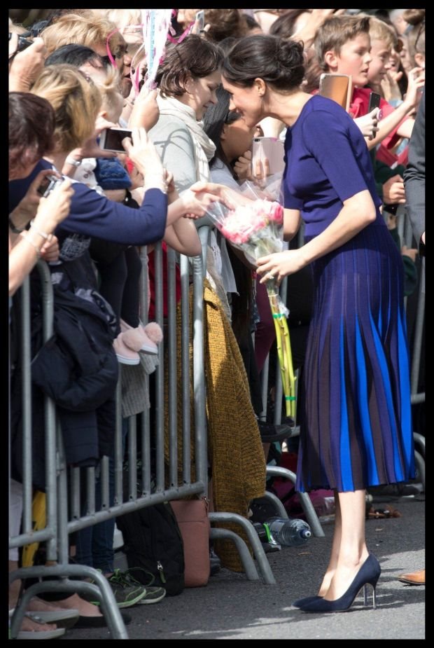 MEGAN MARKL LAŽNO OPTUŽENA: da li je stvarno izašla u providnoj suknji, prosudite sami! (FOTO)