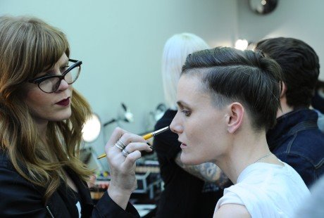 Osam žena na mestima br. 1