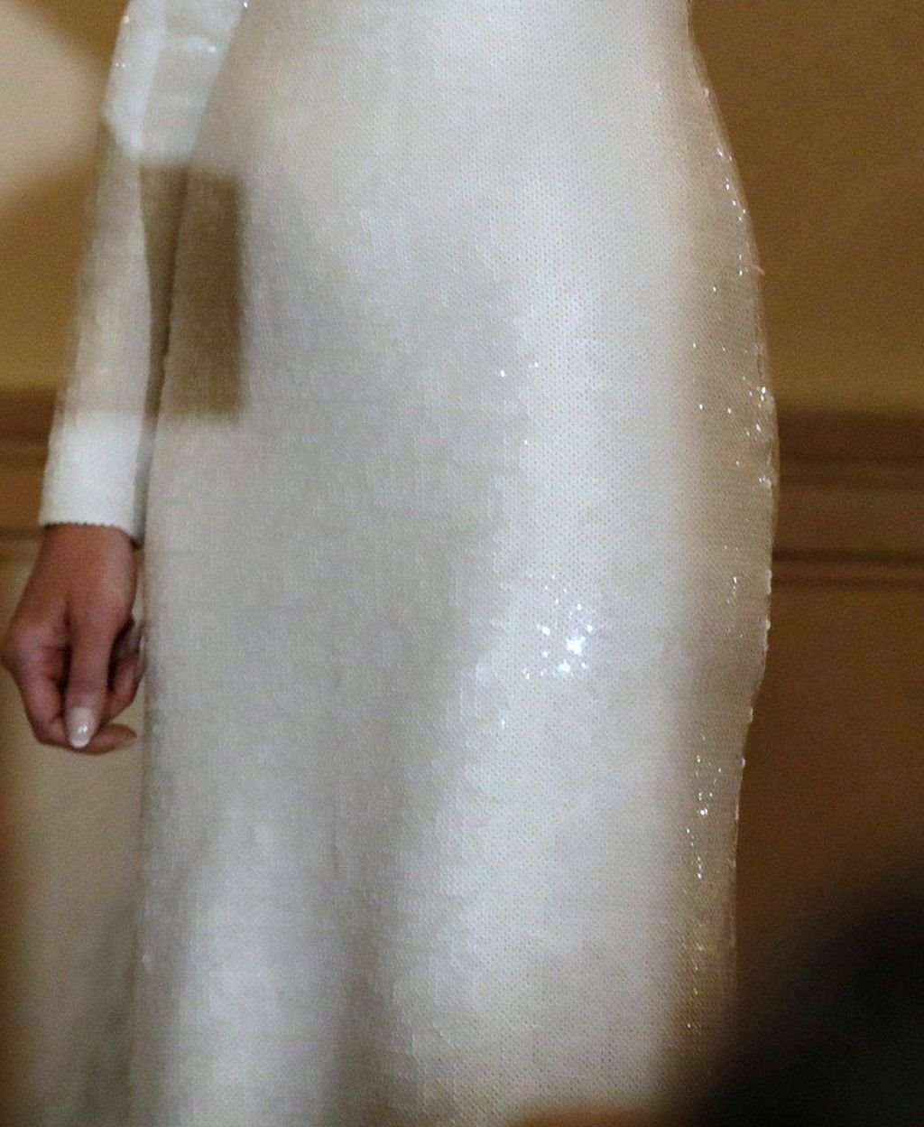 MELANIJA TRAMP U PROVOKATIVNOJ HALJINI ŠOKIRALA CEO INTERNET: nikad niste videli Prvu damu SAD u ovakvom izdanju (FOTO)