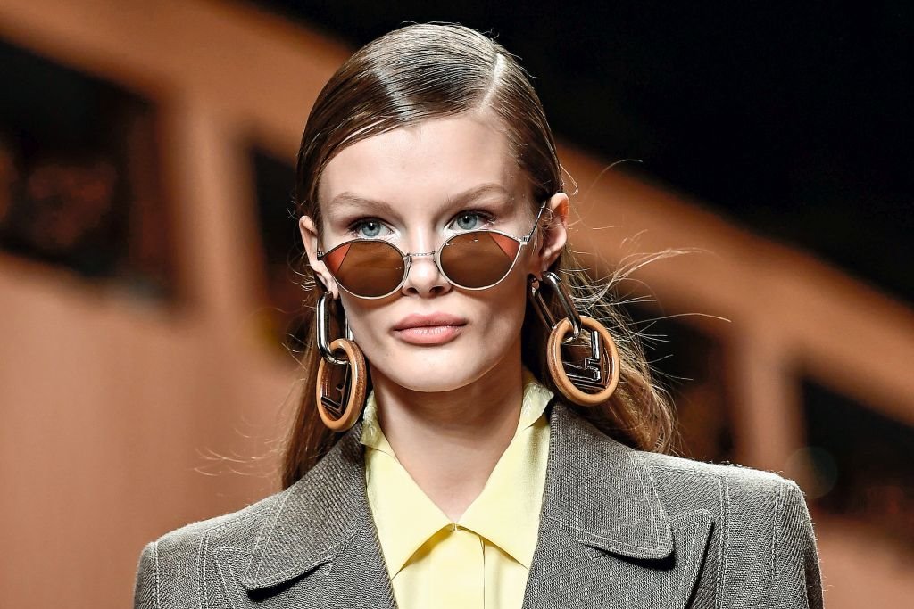 ONE SKREĆU POGLEDE: minđuše koje svetski dizajneri preporučuju za najluđu noć