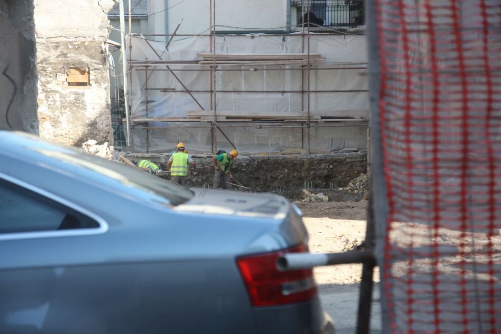 POVRATAK U SRBIJU? MARKO JARIĆ GRADI KUĆU BEOGRADU: iznenadićete se kad saznate koliko soba i kakve detalje će imati ova kuća iz snova (FOTO)