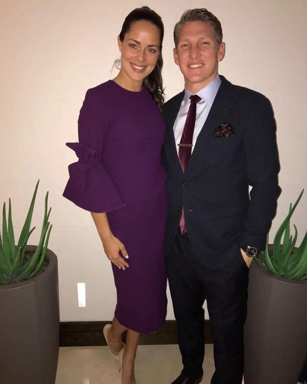 ANA IVANOVIĆ KAO MODNI UZOR: lepa Srpkinja u elegantnom i moćnom izdanju (FOTO)