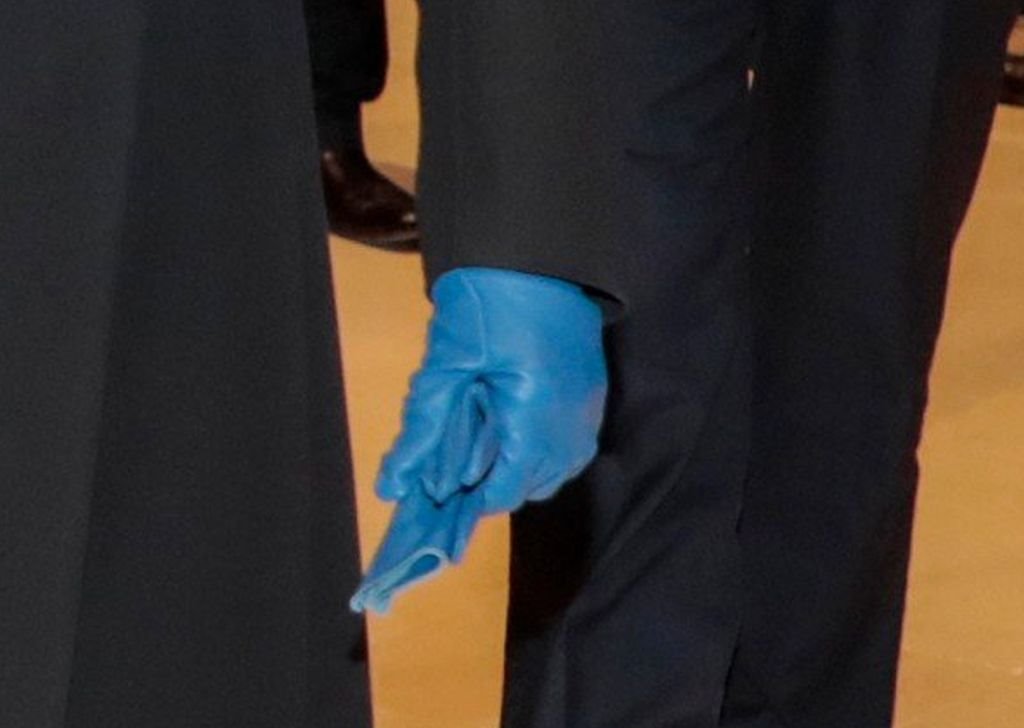 PRAVA SUPROTNOST MELANIJI TRAMP: Brižit Makron elegantnija nego ikad do sad, evo koja boja je njen izbor (FOTO)