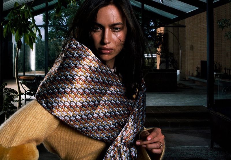 IRINA ŠAJK KAO VLADARKA MODE: prelepa manekenka slikala se kao nikad do sad (FOTO)