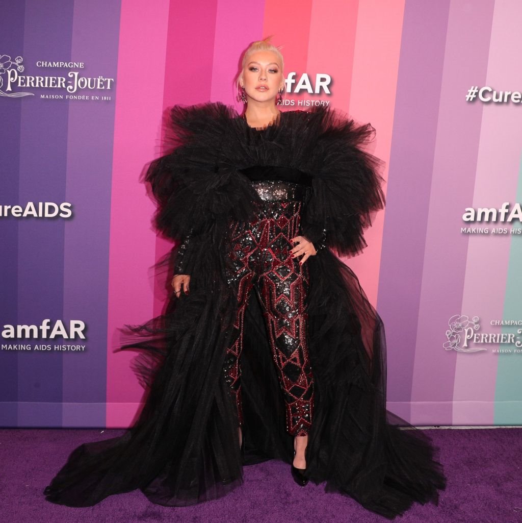 NAJLEPŠE VEČERNJE HALJINE SVETSKIH ZVEZDA: ovo je najmoderniji elegantni DRES KOD (FOTO)