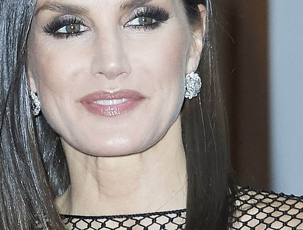 HALJINA ZA NOVU GODINU 2020: modna inspiracija kraljica Leticija (FOTO)