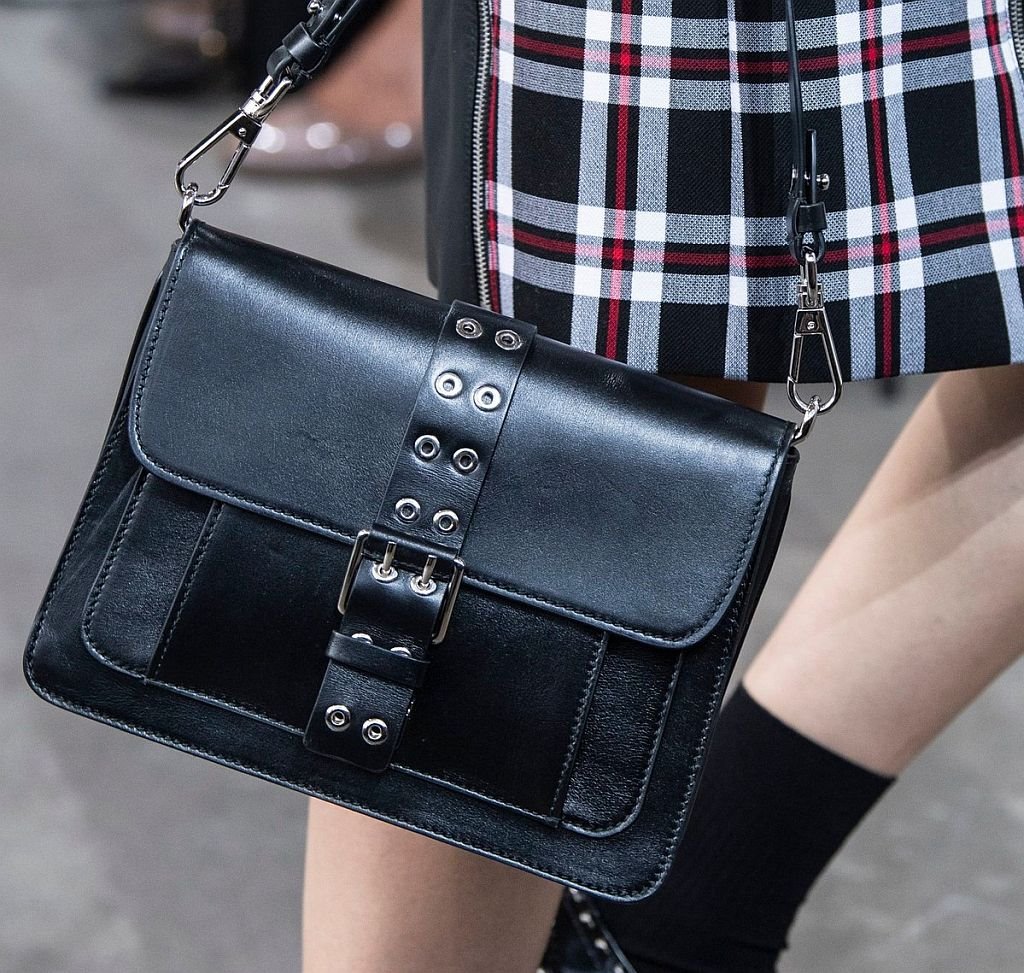 MODERNE TAŠNE ZA 2020: 6 modela torbi koje će biti u trendu (FOTO)