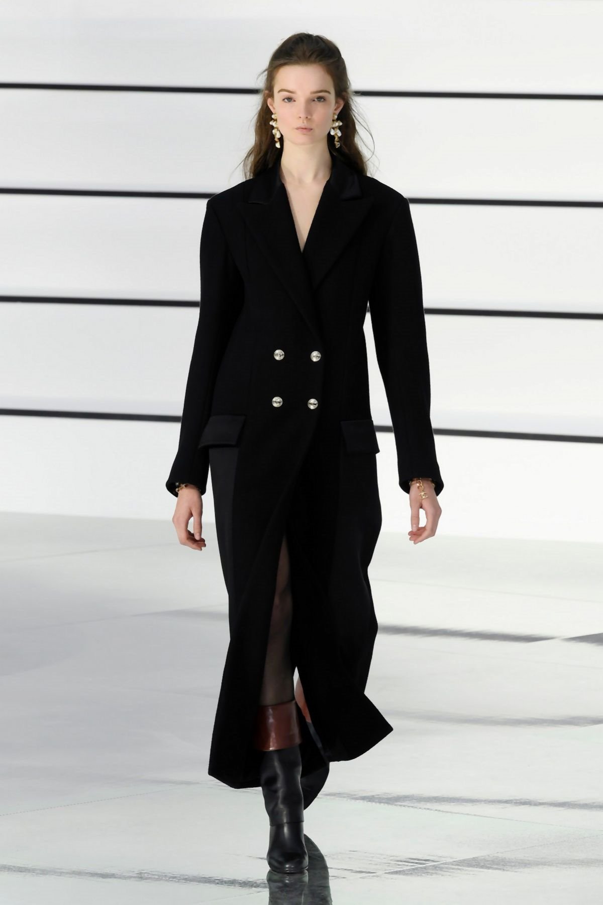 ŠANEL - MODNA REVIJA KOJA JE ŠOKIRALA KREATORE I ODUŠEVILA ŽENE: modele za 2020. godinu poželećete i vi (FOTO)