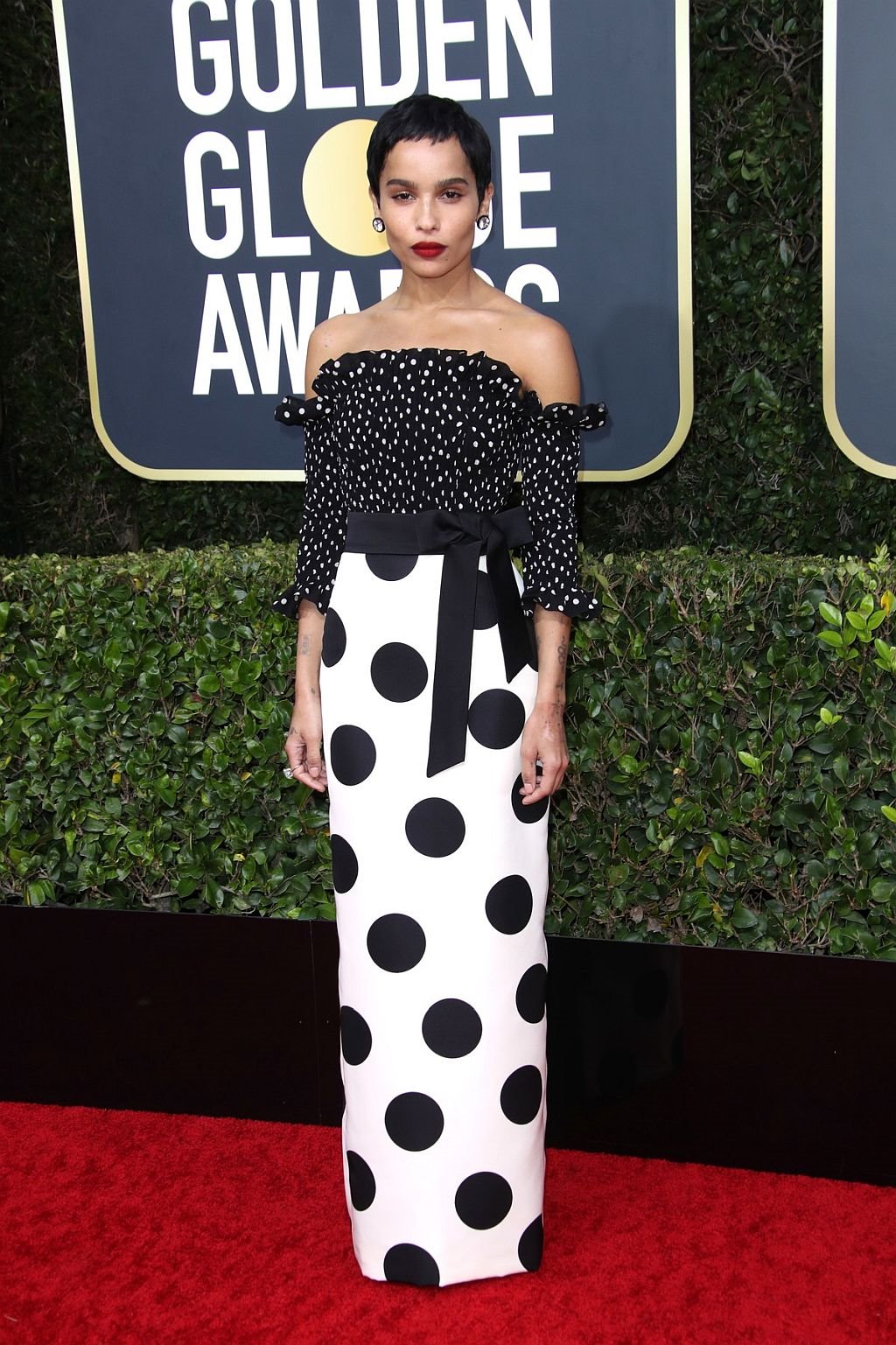 KAKO SE NOSE TUFNE: 5 stvari koje moderna žena nikad neće obući (FOTO)