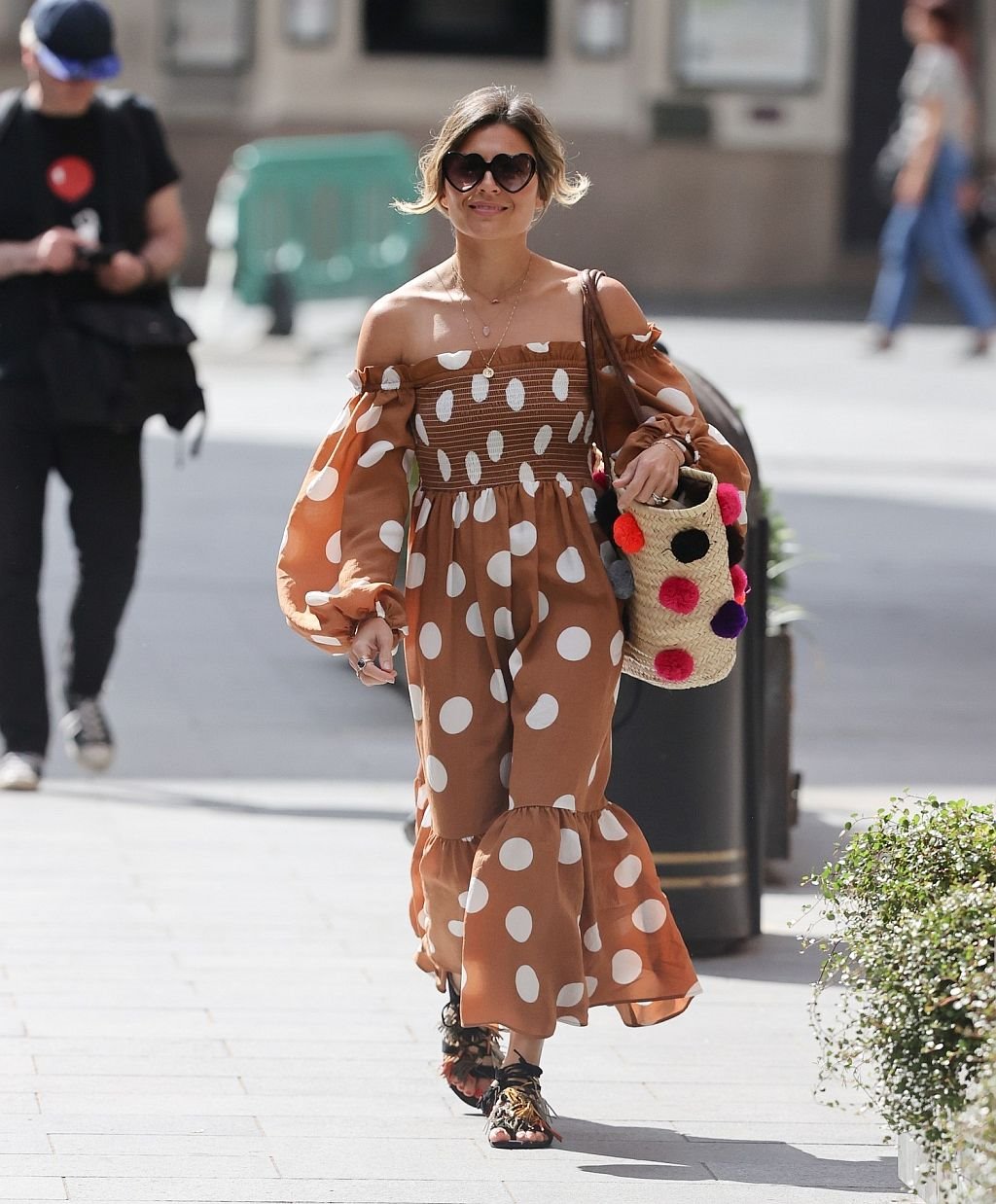 KAKO SE NOSE TUFNE: 5 stvari koje moderna žena nikad neće obući (FOTO)