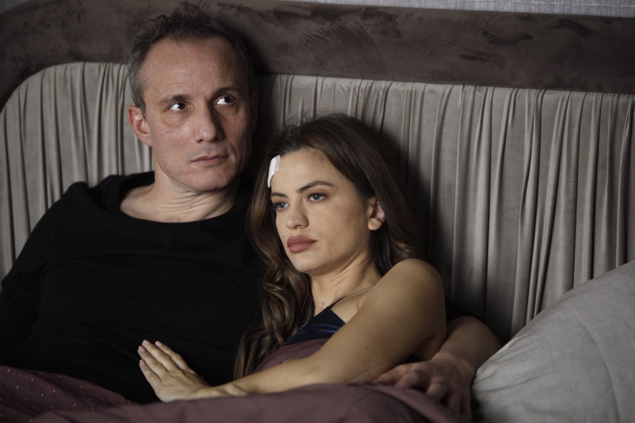 Serija Pevačica -  Milica Pavlović i Miloš Timotijević