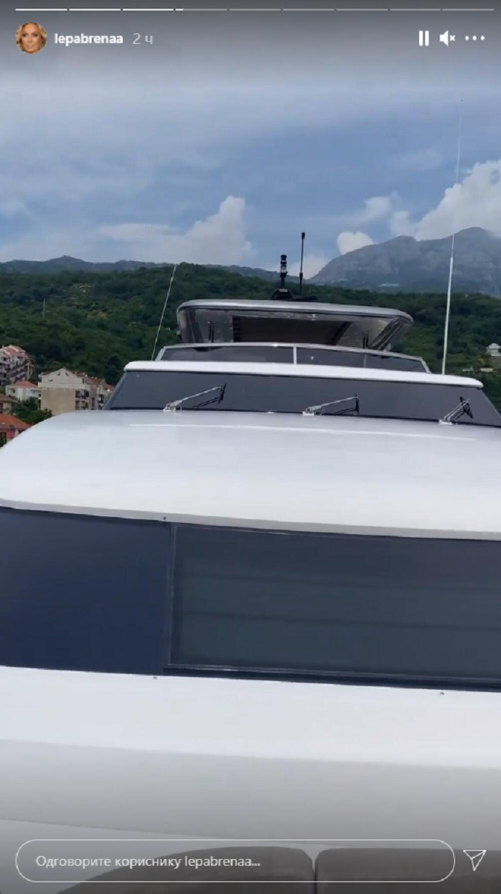 lepa brene boba zivojinovic jahta