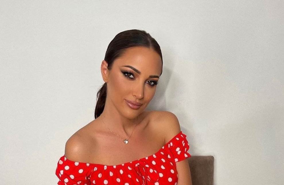 aleksandra prijovic crvena haljina.jpeg