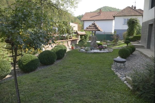 Minimalizam u bašti (VIDEO)