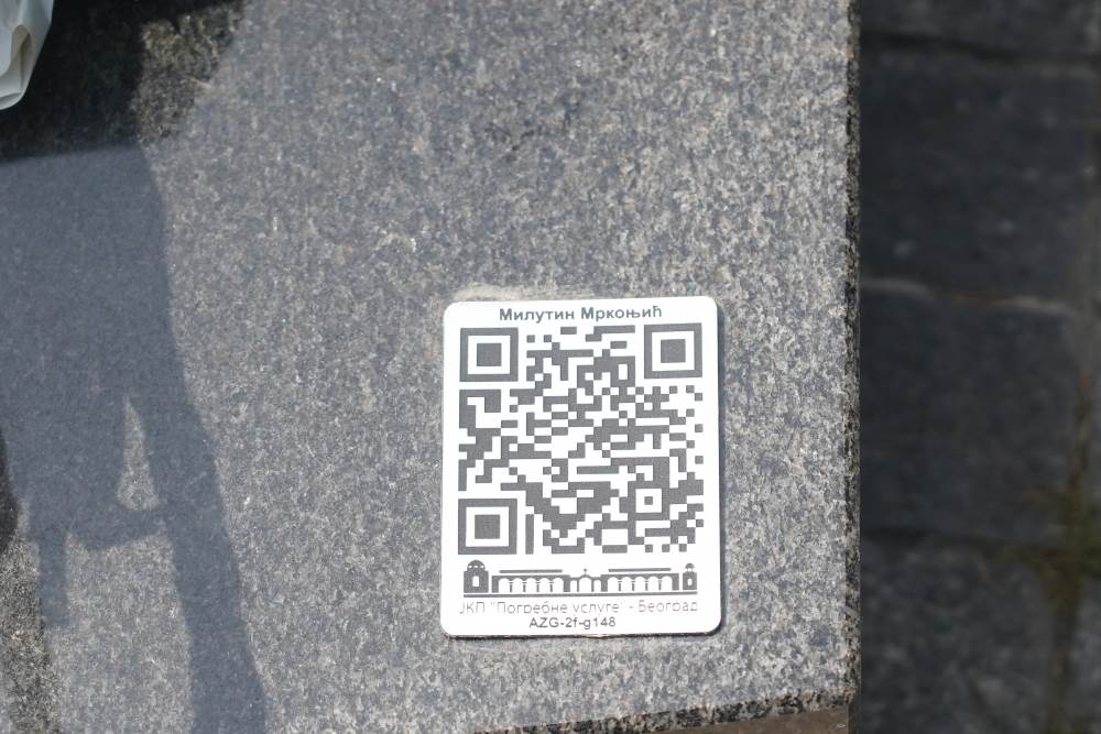 Pomen Milutinu Mrkonjiću održan je danas na Novom groblju u Beogradu.