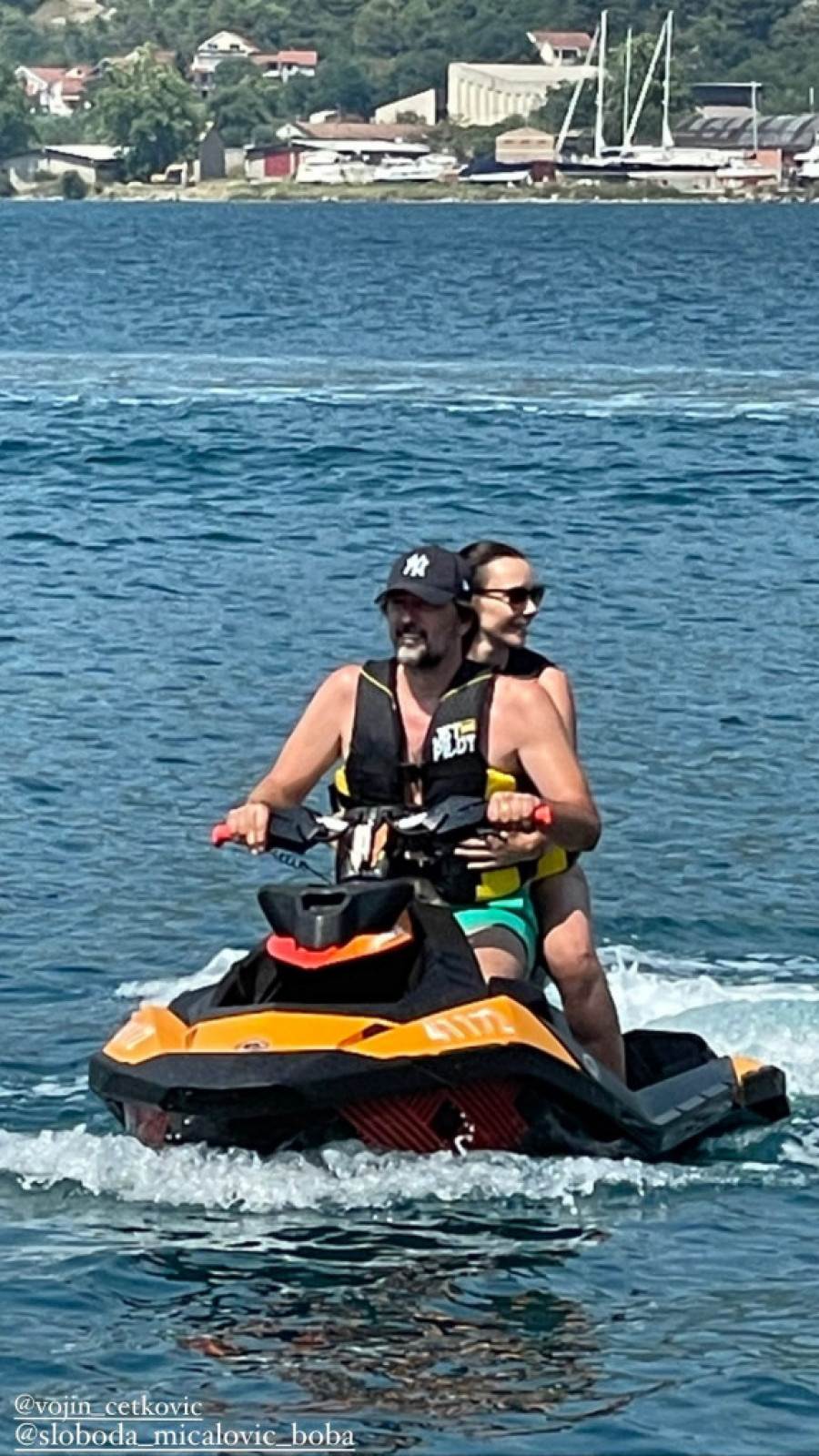 Letovanje Slobode Mićalović i Vojina Ćetkovića je glavna tema