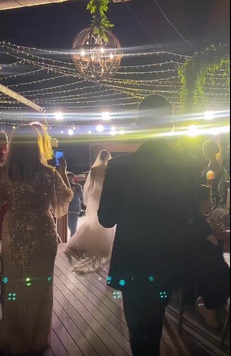 demet ozdemir vencanje 2.jpg