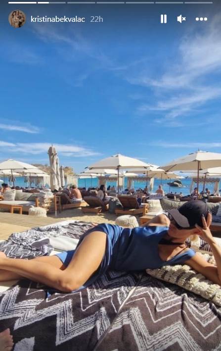 kristina bekvalac na mikonosu 3.jpg