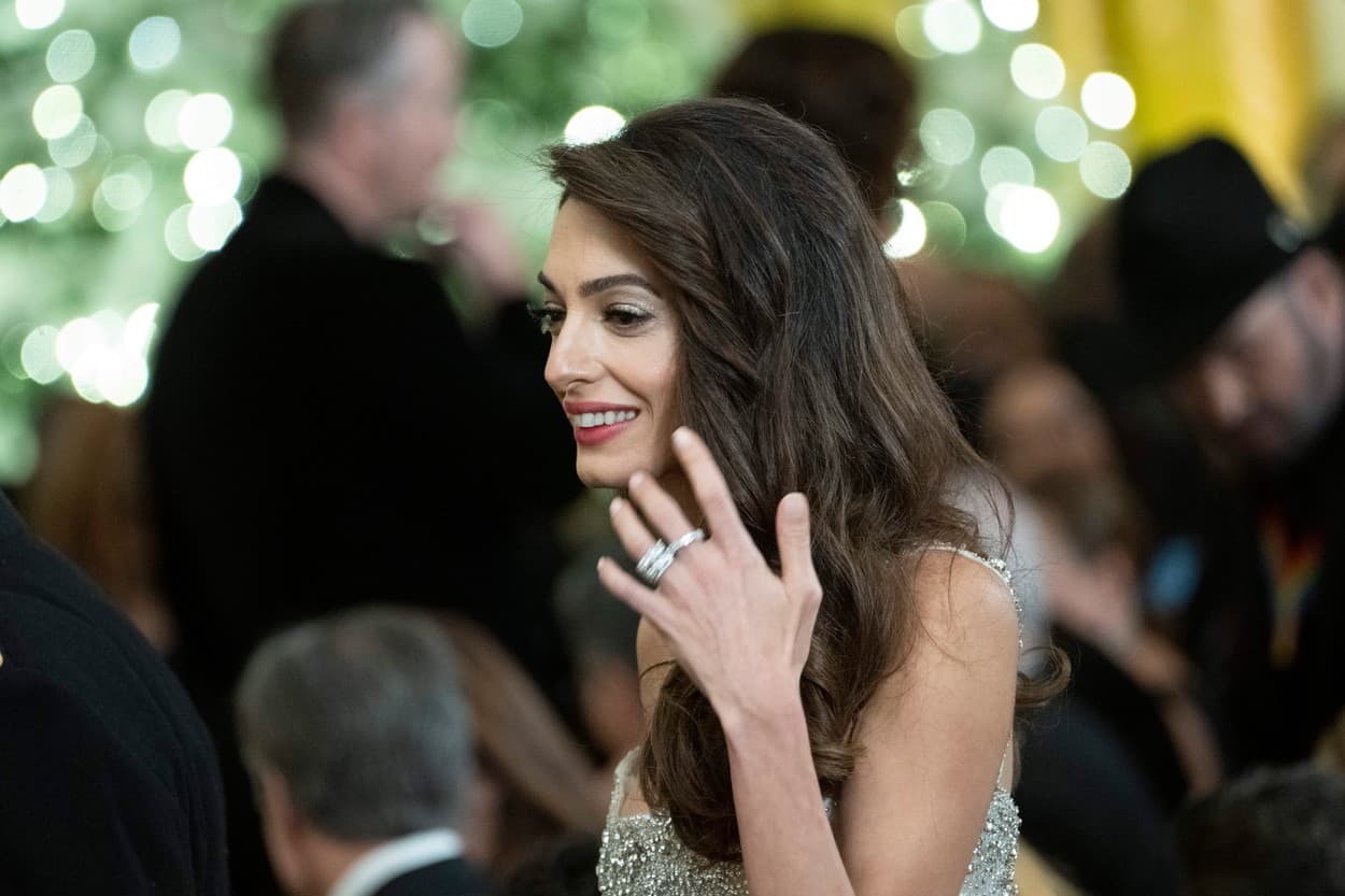 Haljina Amal Kluni