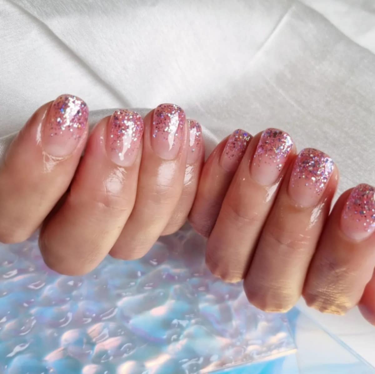 manikir roze lak za nokte 2-min.jpg