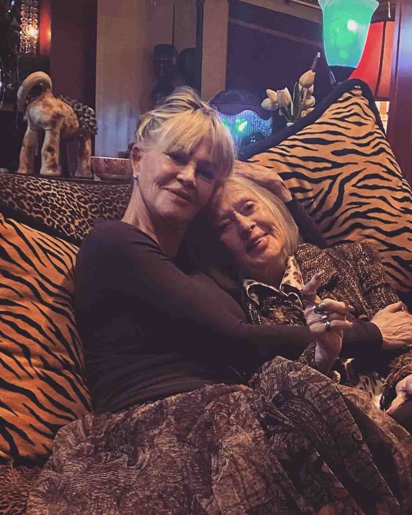 tipi hedren melani grifit 0741210262-min.jpg